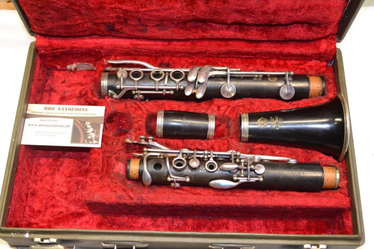 selmer bundy clarinet serial numbers